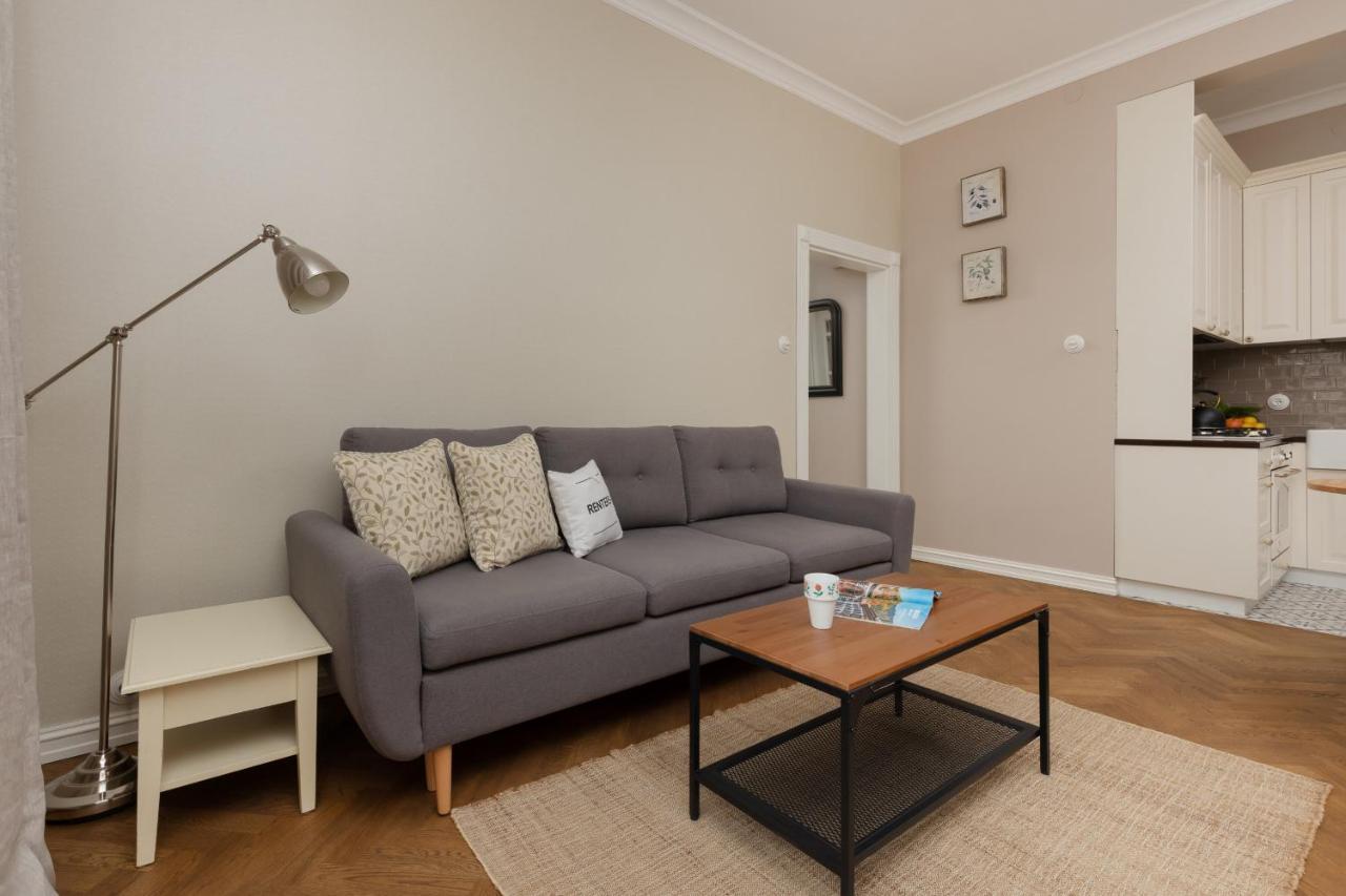 Metro Rondo Onz Apartment By Noclegi Renters Warszawa Exteriör bild